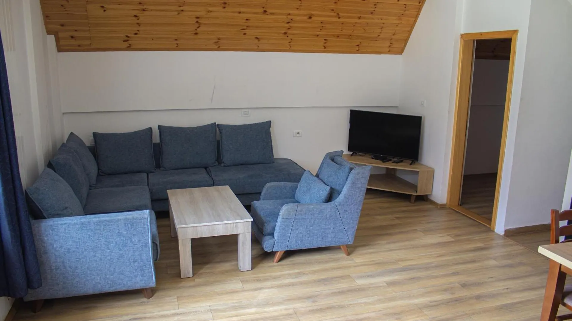Bujtinat E Lugines Valbone Aparthotel